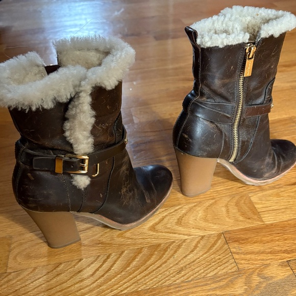 Michael Michael Kors Lizzie Ankle Boot - Picture 7 of 7